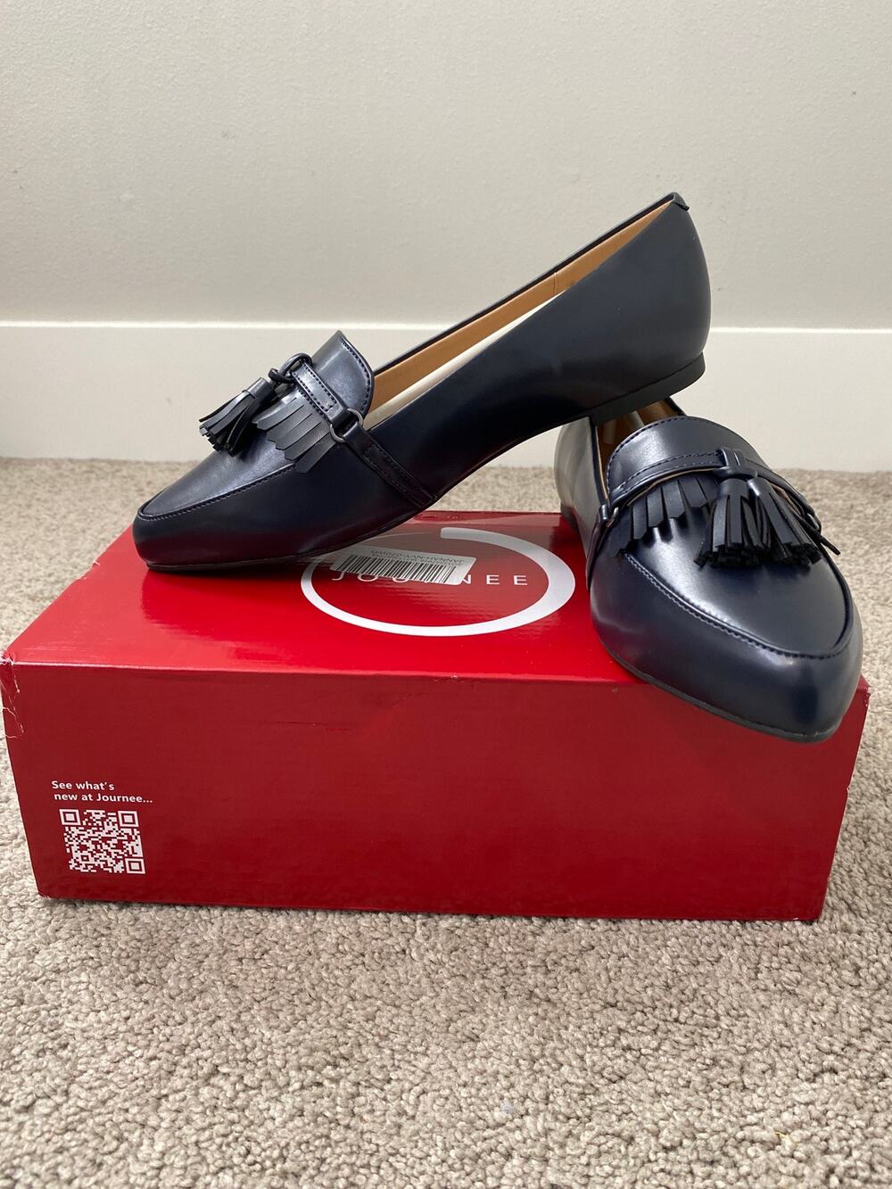 New Journee Jannah Loafter with Tassle Navy Size 7 WD